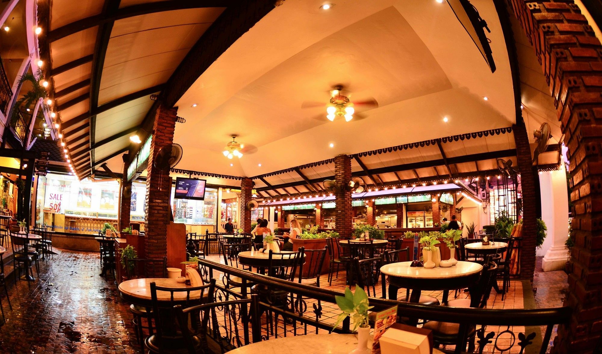 Silom Village Inn Bangkok Ngoại thất bức ảnh